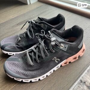 On Running Women's Gray and Pink Cloudflow Shoes
